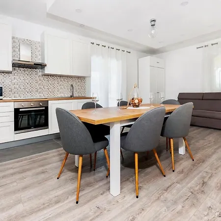 فيلة Miracolo روفينج