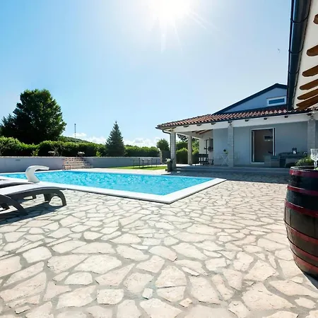 Villa Miracolo
